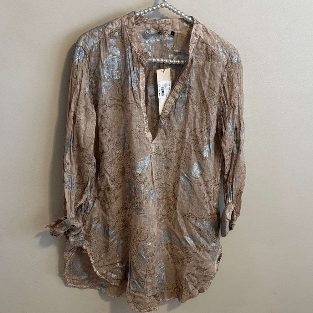 NEW dolma Light Tan Metallic Floral Tunic Top size large